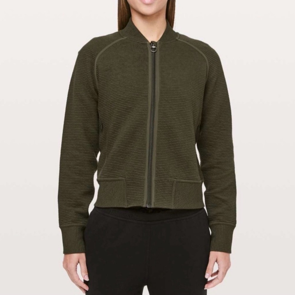 Lululemon Women’s On Repeat Bomber Jacket 8 Dark Olive Athletic Active Full Zip